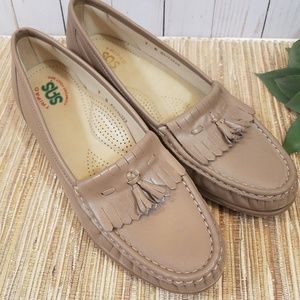 SAS Tripad Beige Leather Comfort Tassel Loafers